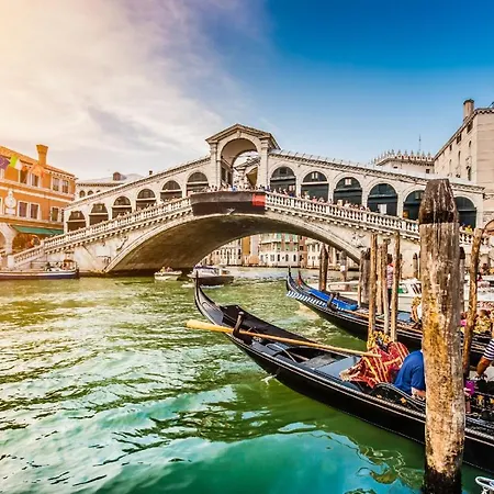 Tipica Casa Veneziana A 15 Minuti Dal Centro Ac E Fast Wifi Apartment Mestre Exterior photo