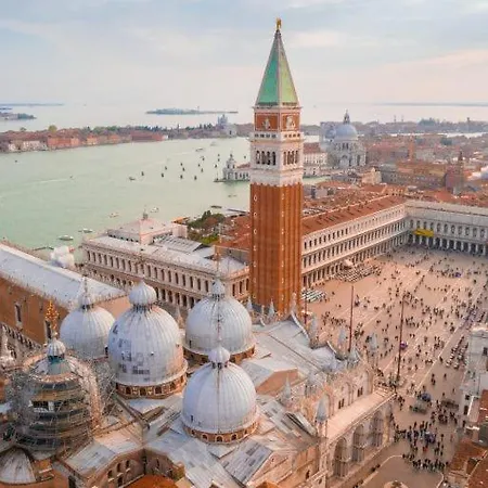 Tipica Casa Veneziana A 15 Minuti Dal Centro Ac E Fast Wifi Apartment Mestre Exterior photo